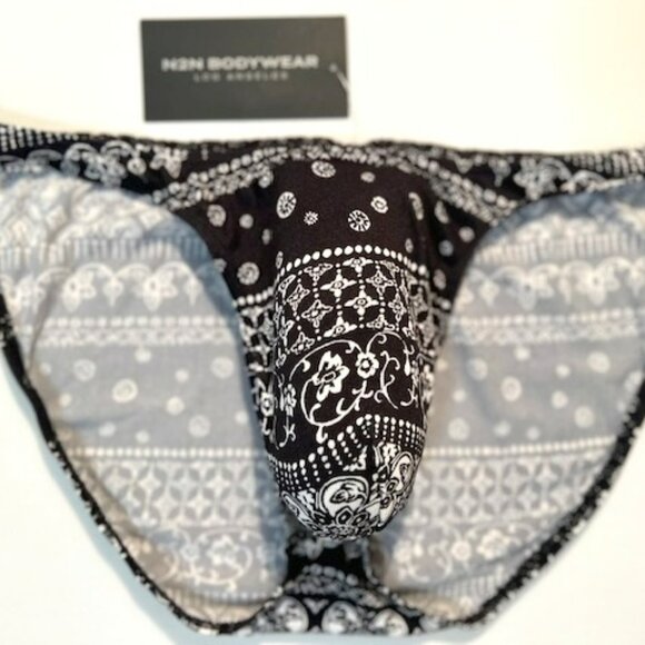 N2N Bodywear Size L Provence Micro Bikini - Black/White - Batik Design - Picture 3 of 13